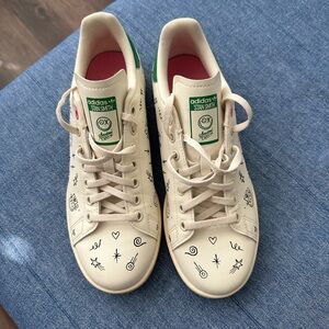 Adidas Stan Smith X Andre Saraiva White The World Needs Love NWOB size8 woman’s
